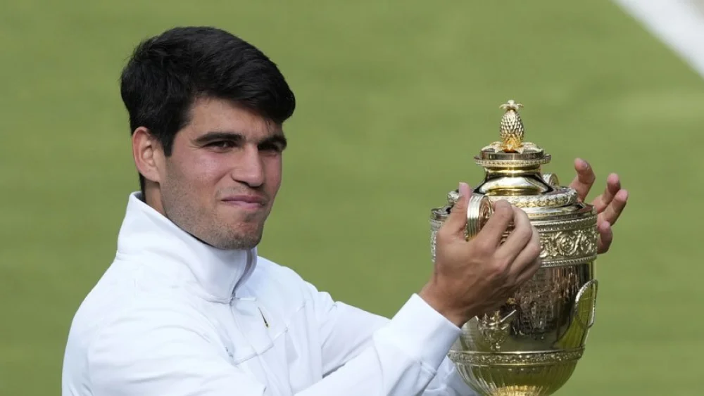 Wimbledon 2025: Carlos Alcaraz Pertahankan Gelar Juara untuk Ketiga Kali